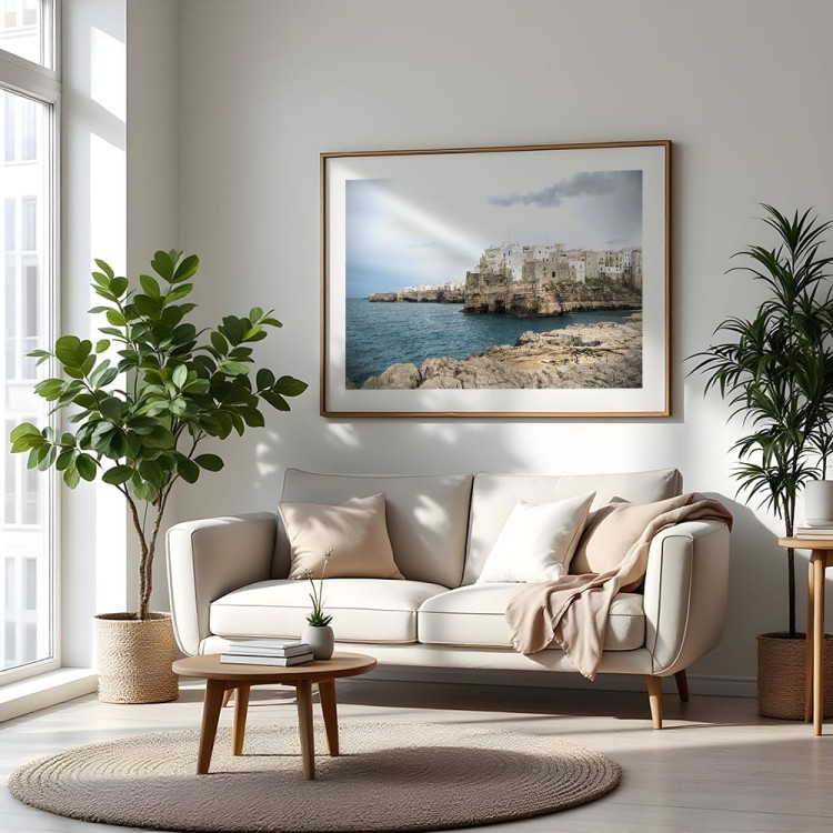 plakat polignano a mare wybrzeże z białym obramowaniem ww salonie