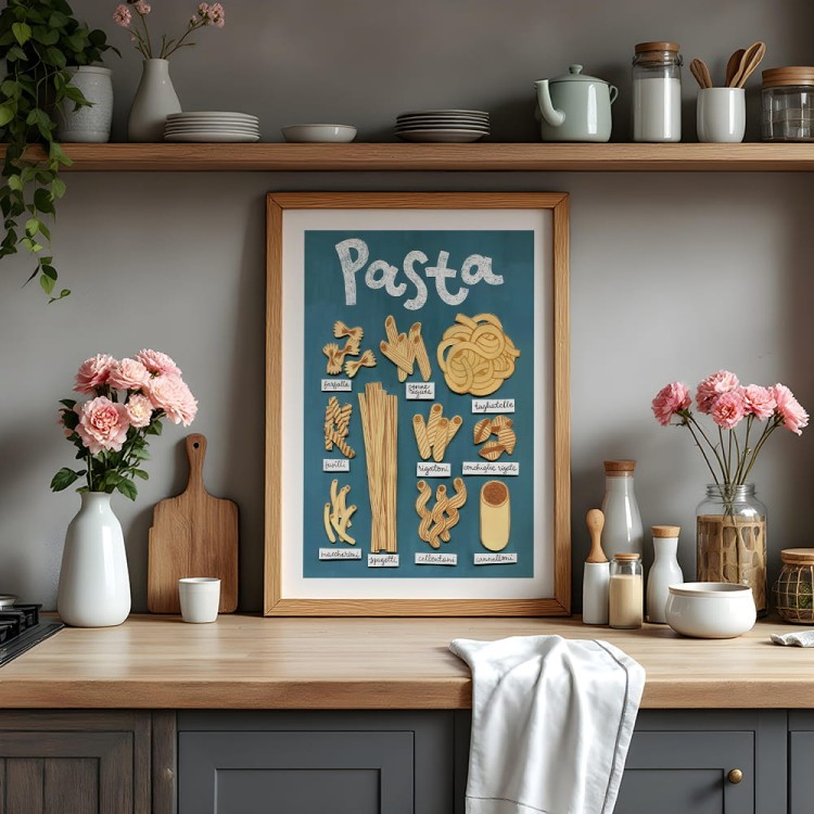 plakat pasta italiana z białym obramowaniem w drewnianej ramie
