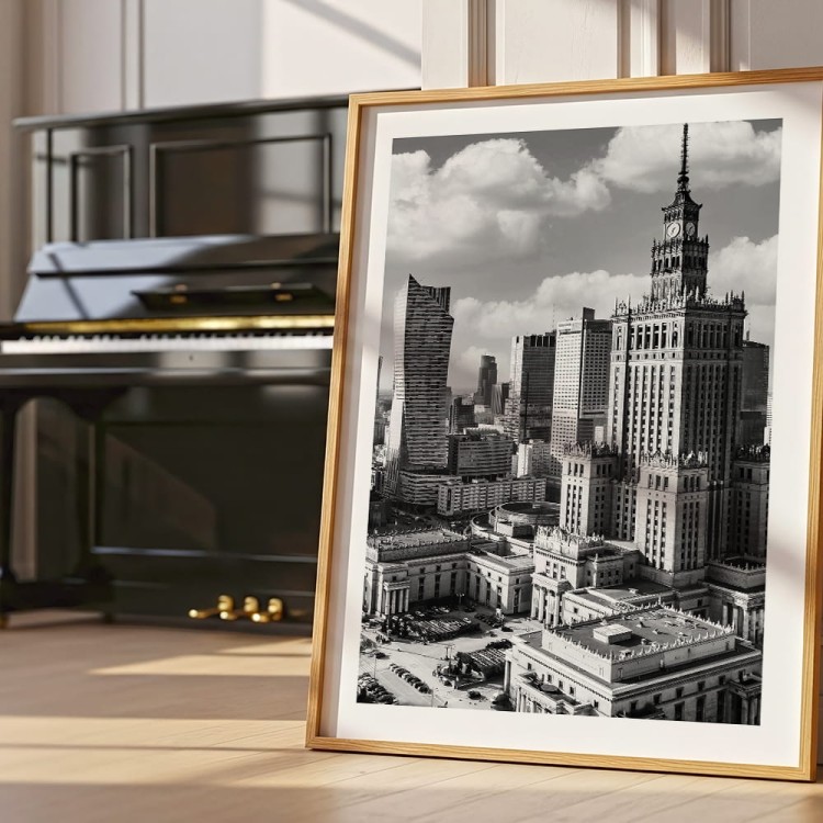 plakat warszawa pałac kultury w czerni i bieli z białym obramowaniem w salonie