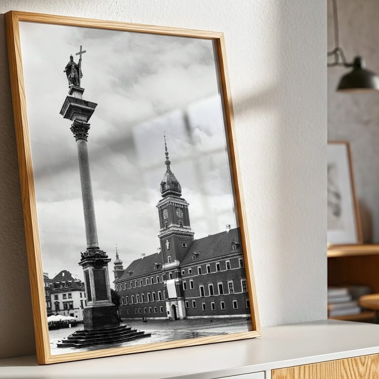 plakat warszawa zamek królewski w czerni i bieli w drewnianej ramie