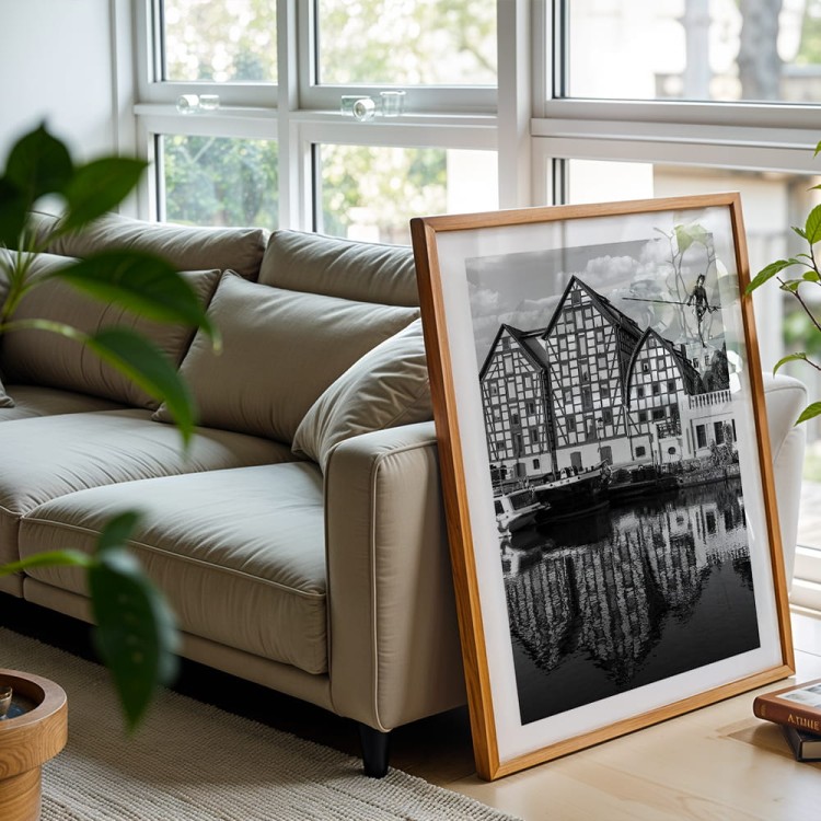 plakat bydgoszcz spichrze w czerni i bieli z białym obramowaniem w drewnianej ramie