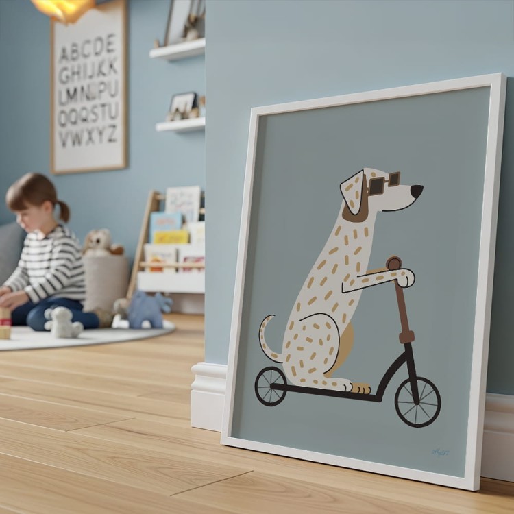 plakat luzem po mieście w białej ramie