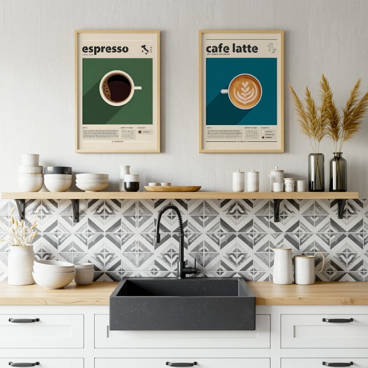 galeria plakatów caffe italiani w drewnianych ramach w kuchni