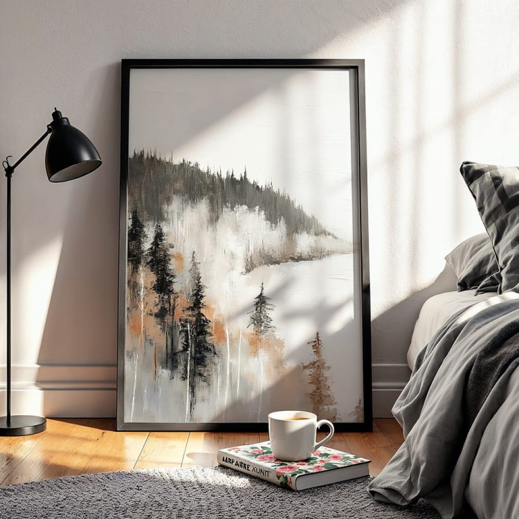 plakat zimowy spokój w czarnej ramie w sypialni