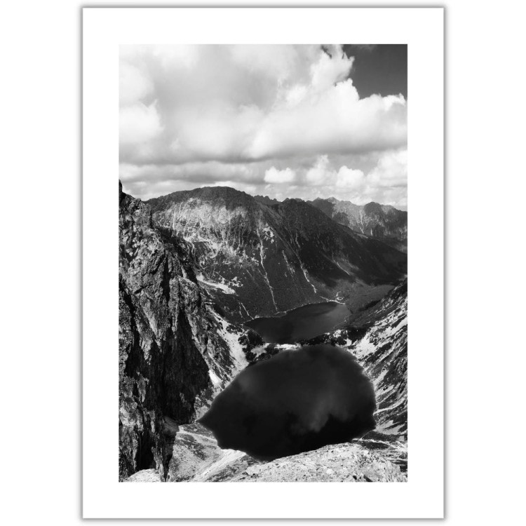 plakat czarny staw tatry 2 z białym obramowaniem