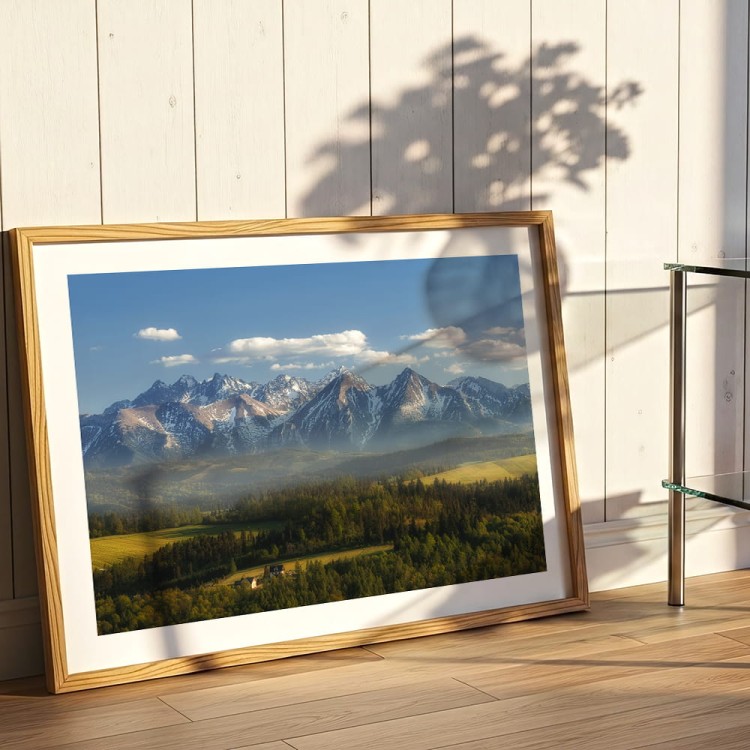 plakat tatry widok na tatry z białym obramowaniem w drewnianej ramie