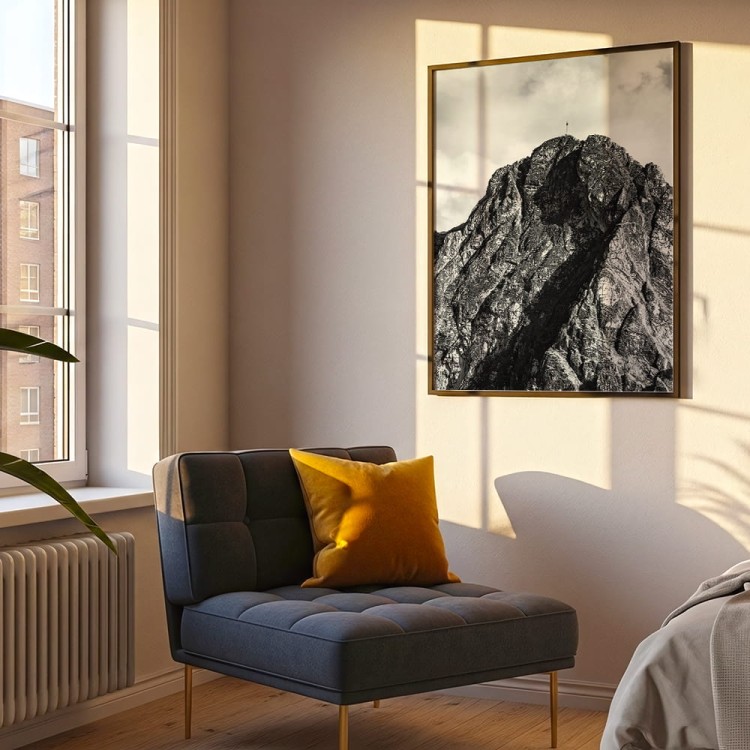 plakat tatry giewont w czerni i bieli w sypialni