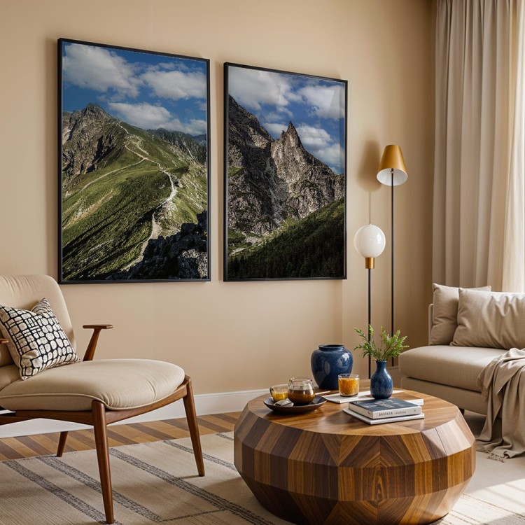 galeria plakatów tatry świnica i mnich w czarnych ramach w salonie