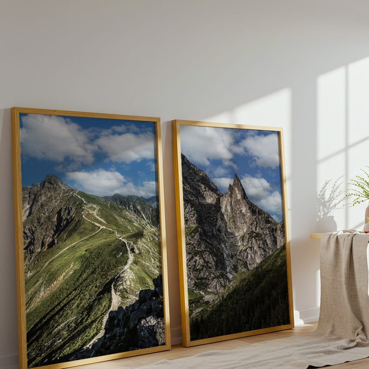 galeria plakatów tatry świnica i mnich oparte o ścianę