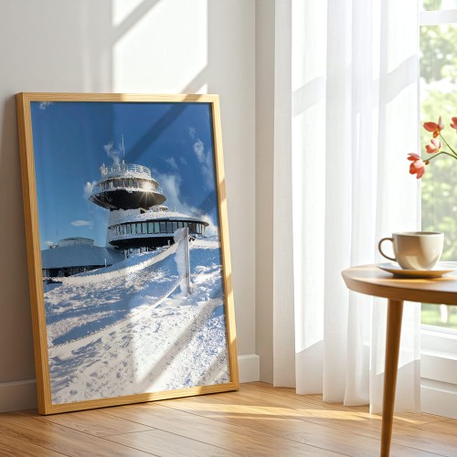 plakat karkonosze światło na szczycie śnieżki w drewnianej ramie