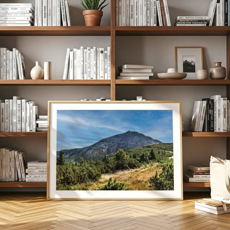 plakat karkonosze śnieżka z białym obramowaniem w drewnianej ramie