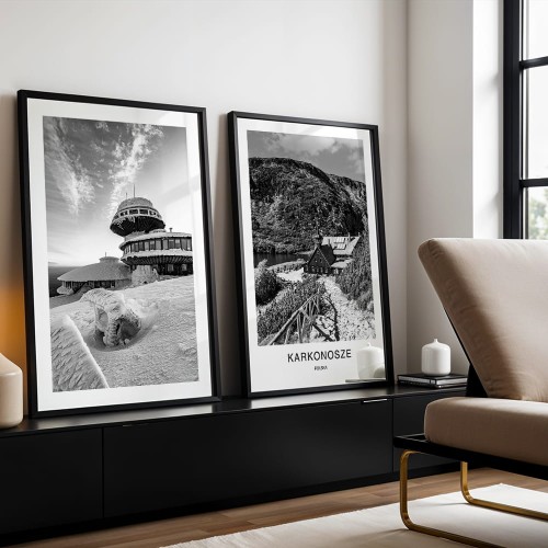 galeria plakatów karkonosze dwa oblicza z białym obramowaniem w czarnych ramach