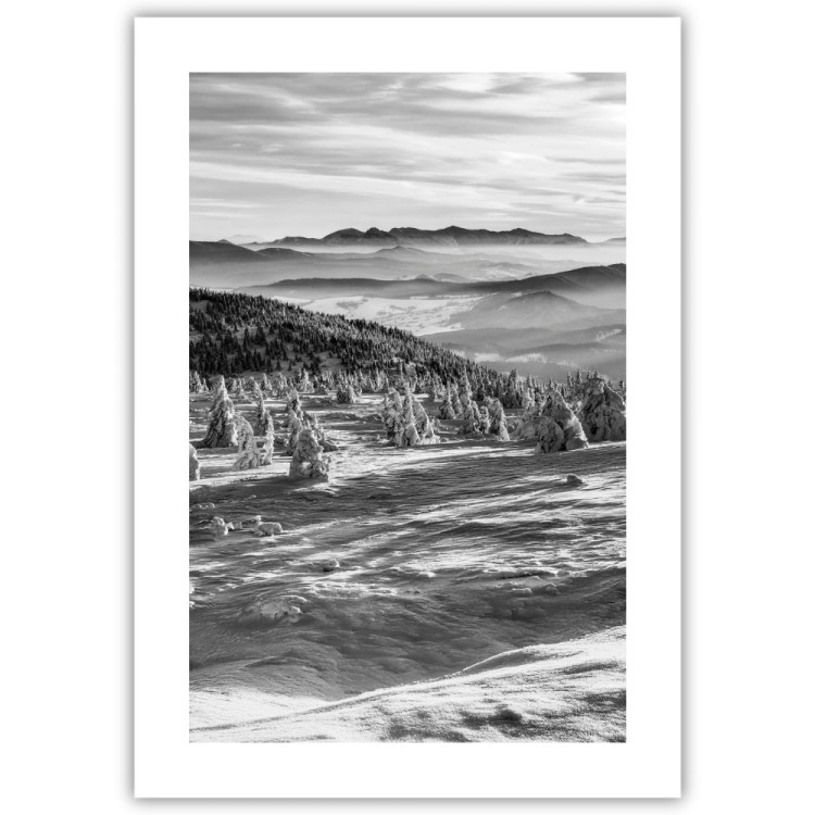 plakat beskidy zimowa panorama gór z białym obramowaniem