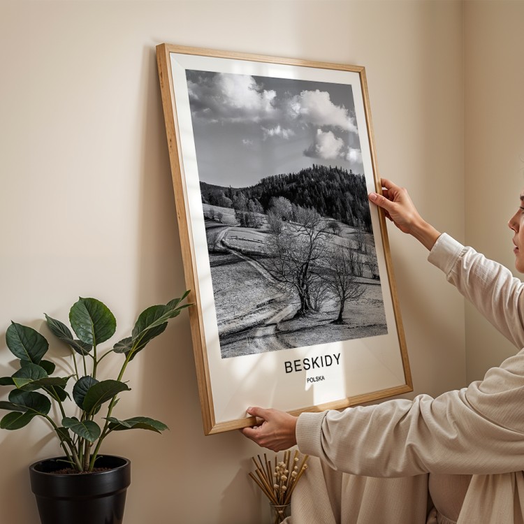 plakat beskidy polska beskidzkie polany z napisem