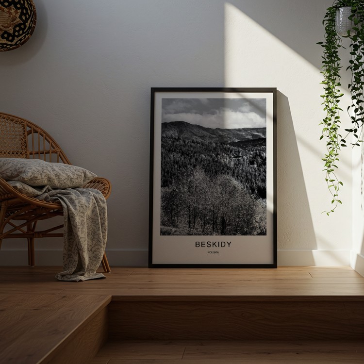 plakat beskidy polska widok na pasma beskidów w czarnej ramie na schodach