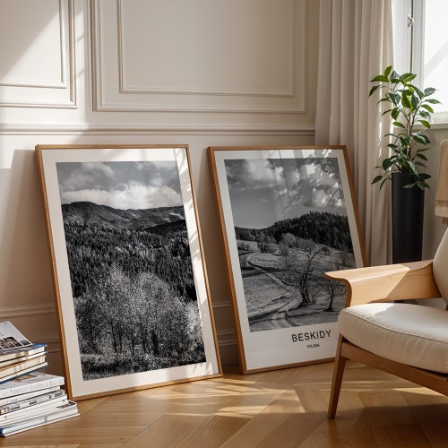 galeria plakatów beskidy czarno biały pejzaż z białym obramowaniem