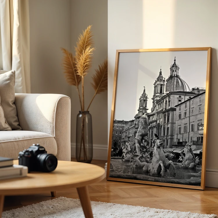 plakat rzym fontanna na piazza navona w czerni i bieli w salonie