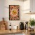 plakat spaghetti abstract w czarnej ramie w kuchni