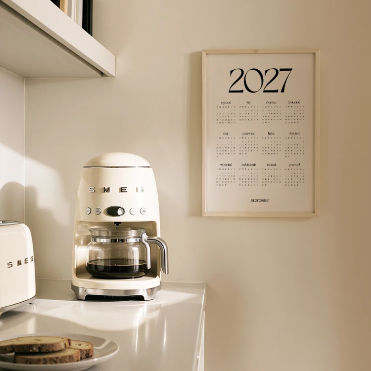 plakat kalendarz 2027 classic white w kuchni
